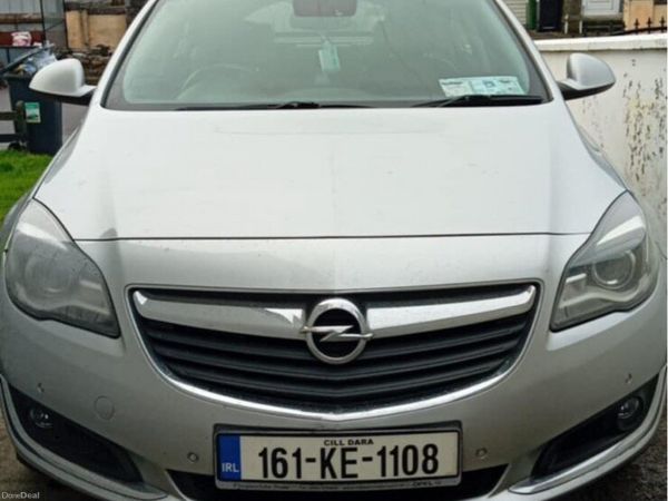 Opel Insignia Hatchback, Diesel, 2016, Silver