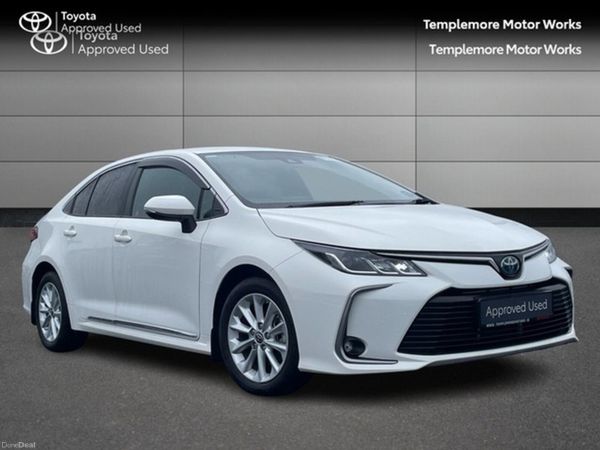 Toyota Corolla Saloon, Petrol Hybrid, 2022, White