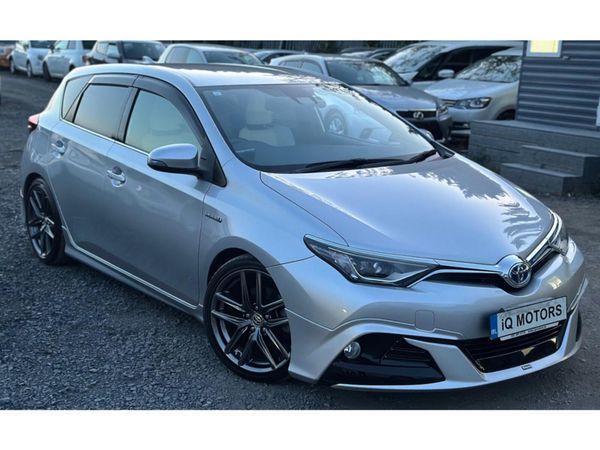 Toyota Auris Hatchback, Petrol Hybrid, 2017, Silver