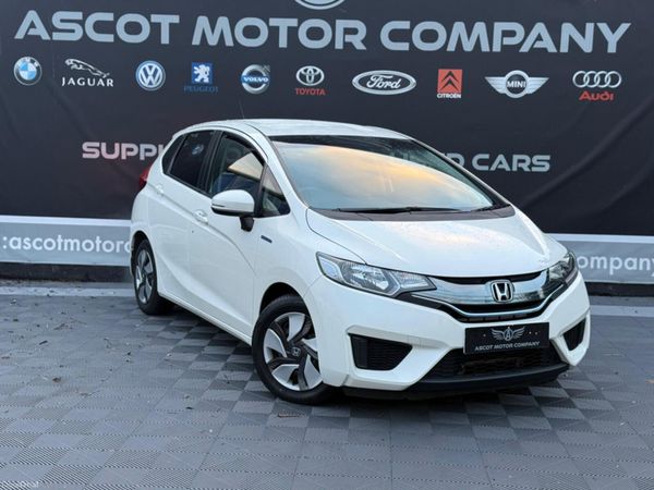 Honda Fit Hatchback, Petrol Hybrid, 2015, White