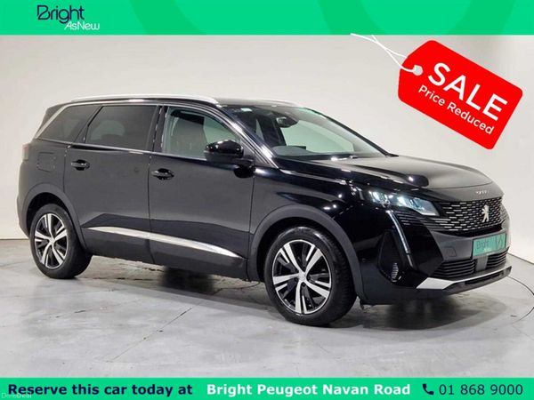 Peugeot 5008 MPV, Petrol, 2022, Black