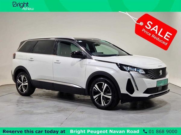 Peugeot 5008 MPV, Petrol Hybrid, 2024, White