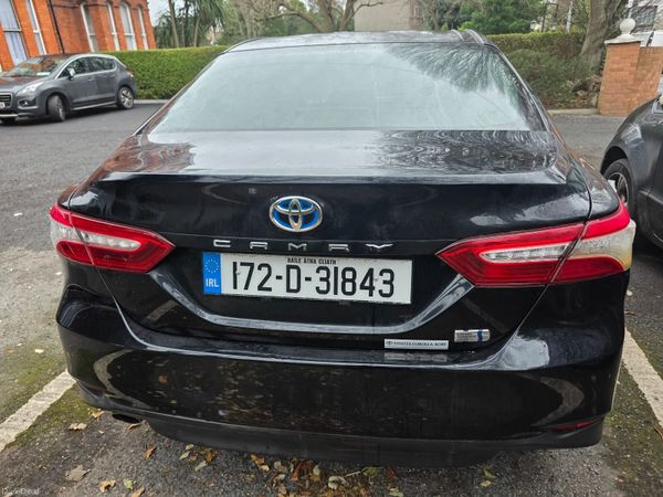 Toyota Camry Saloon, Petrol Hybrid, 2017, Black
