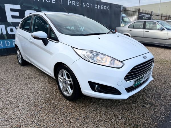 Ford Fiesta Hatchback, Petrol, 2013, White