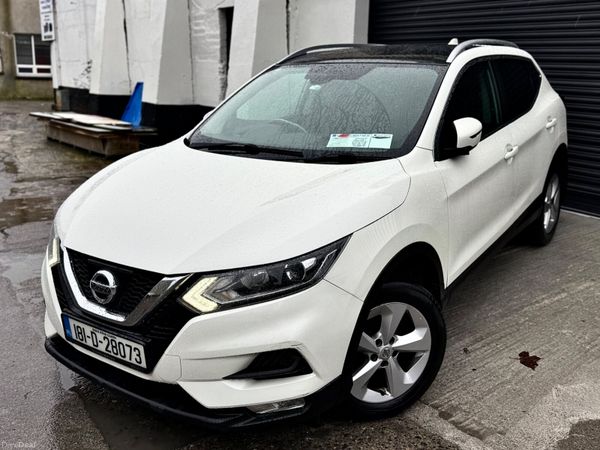 Nissan Qashqai MPV, Petrol, 2018, White