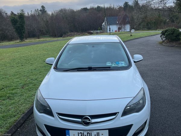 Opel Astra MPV, Diesel, 2013, White