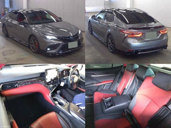 Toyota Camry Saloon, Petrol Hybrid, 2022, Grey