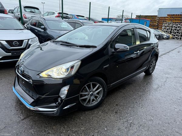 Toyota Aqua Hatchback, Petrol Hybrid, 2016, Black