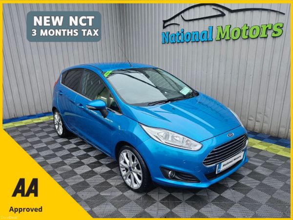Ford Fiesta Hatchback, Petrol, 2015, Blue