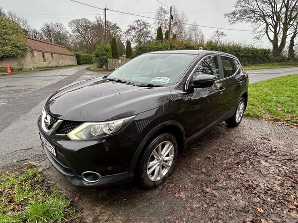 Nissan Qashqai Hatchback, Diesel, 2015, Black