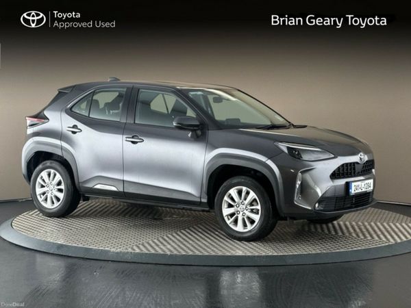 Toyota Yaris Cross Hatchback, Petrol Hybrid, 2024, Grey