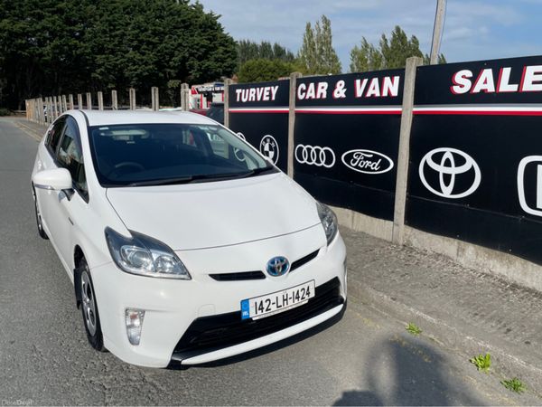 Toyota Prius Hatchback, Petrol Hybrid, 2014, White
