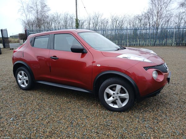 Nissan Juke SUV, Diesel, 2013, Red