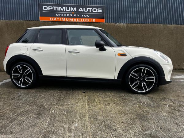 Mini Cooper Hatchback, Petrol, 2015, White