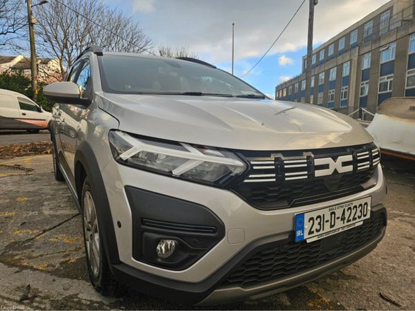 Dacia Jogger MPV, Petrol, 2023, Grey