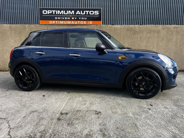 Mini Cooper Hatchback, Petrol, 2015, Blue