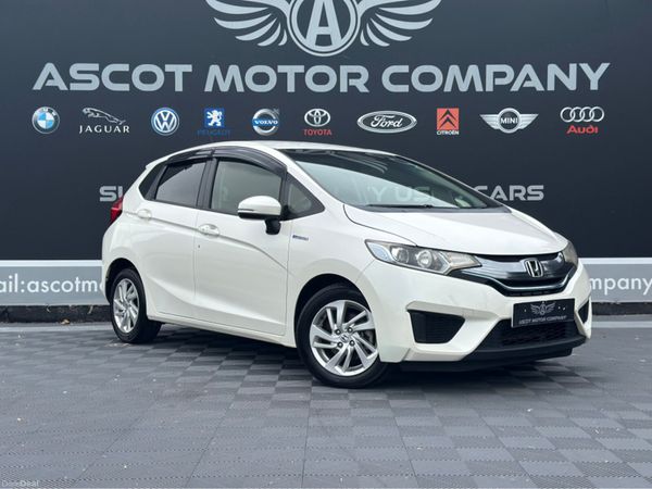Honda Fit Hatchback, Petrol Hybrid, 2013, White