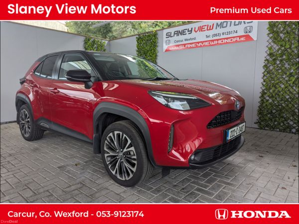 Toyota Yaris Cross Hatchback, Petrol Hybrid, 2022, Red