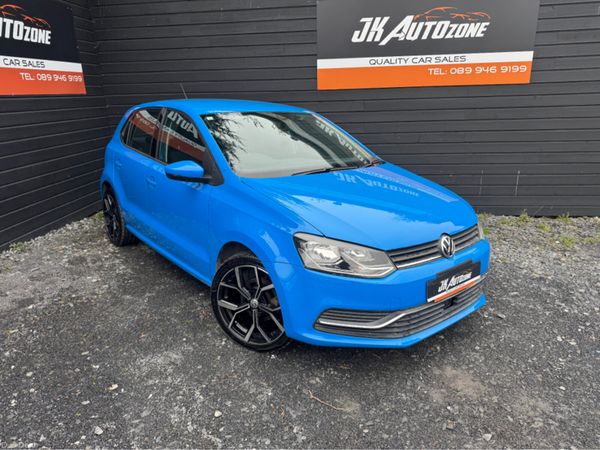 Volkswagen Polo Hatchback, Petrol, 2014, Blue