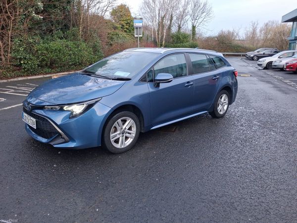 Toyota Corolla Estate/Jeep, Petrol Hybrid, 2022, Blue