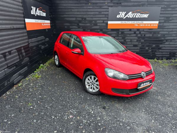 Volkswagen Golf Hatchback, Petrol, 2012, Red