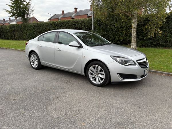 Opel Insignia Saloon, Petrol, 2015, Silver