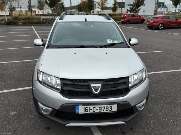 Dacia Sandero Stepway Hatchback, Diesel, 2016, Silver
