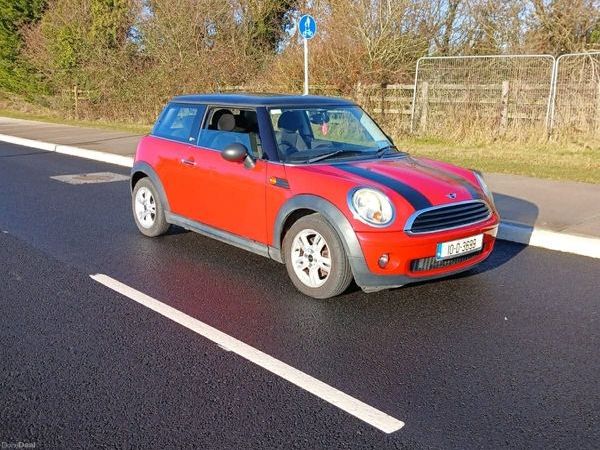 Mini First Hatchback, Petrol, 2010, Red