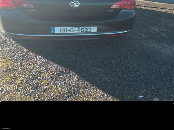 Vauxhall Astra Hatchback, Diesel, 2013, Black