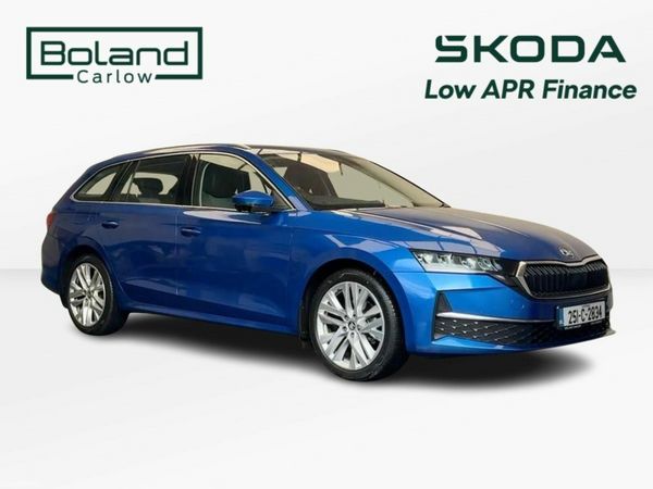 Skoda Octavia Estate, Petrol, 2025, Blue