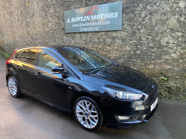 Ford Focus Hatchback, Diesel, 2017, Black
