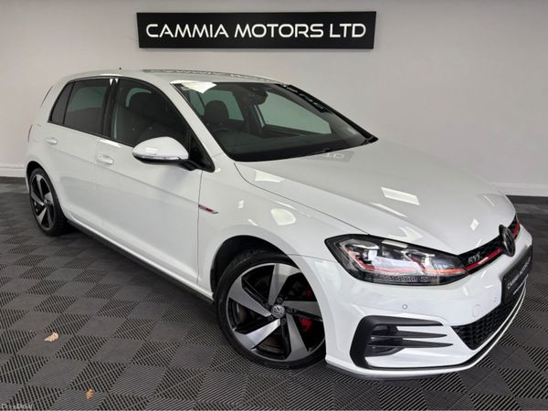 Volkswagen Golf Hatchback, Petrol, 2017, White