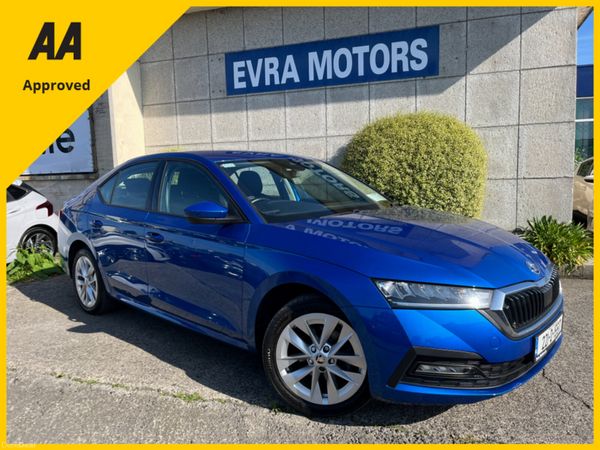 Skoda Octavia Saloon, Diesel, 2022, Blue