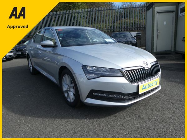 Skoda Superb Hatchback, Diesel, 2022, Grey
