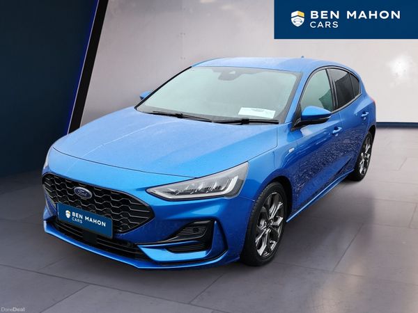 Ford Focus Hatchback, Petrol, 2022, Blue