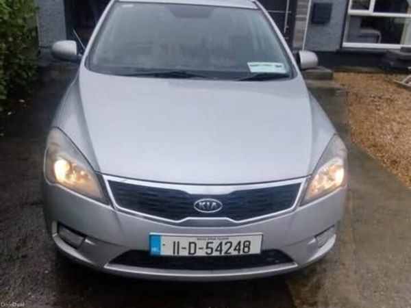 Kia Ceed Estate, Diesel, 2011, Silver