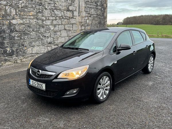 Opel Astra MPV, Diesel, 2012, Black