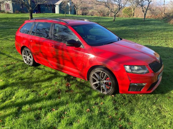 Skoda Octavia Estate, Diesel, 2014, Red