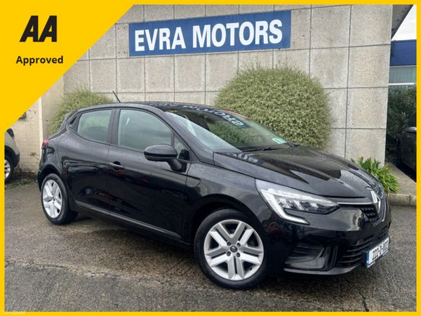 Renault Clio Hatchback, Petrol, 2022, Black