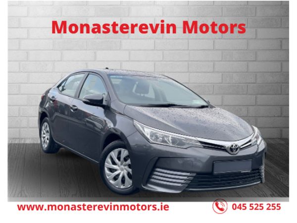 Toyota Corolla Saloon, Diesel, 2017, Grey