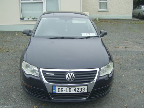 Volkswagen Passat Saloon, Diesel, 2009, Black