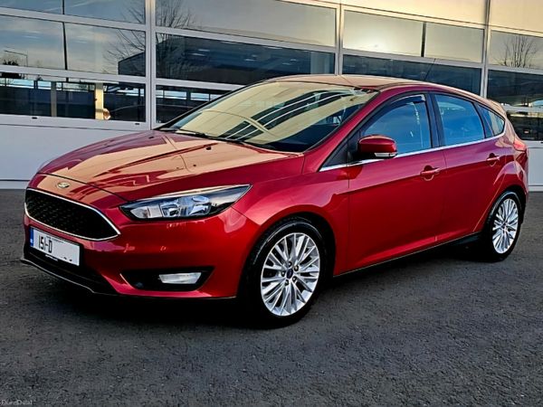 Ford Focus Hatchback, Diesel, 2015, Red