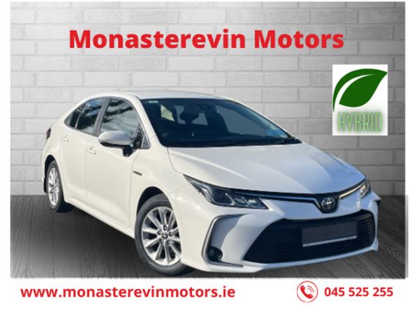Toyota Corolla Saloon, Petrol Hybrid, 2020, White
