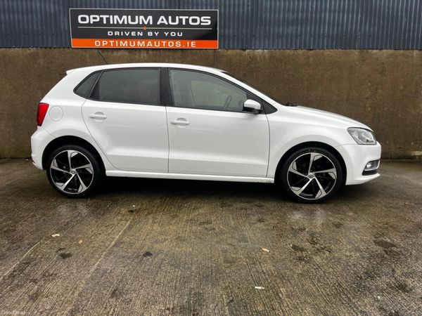 Volkswagen Polo Hatchback, Petrol, 2014, White