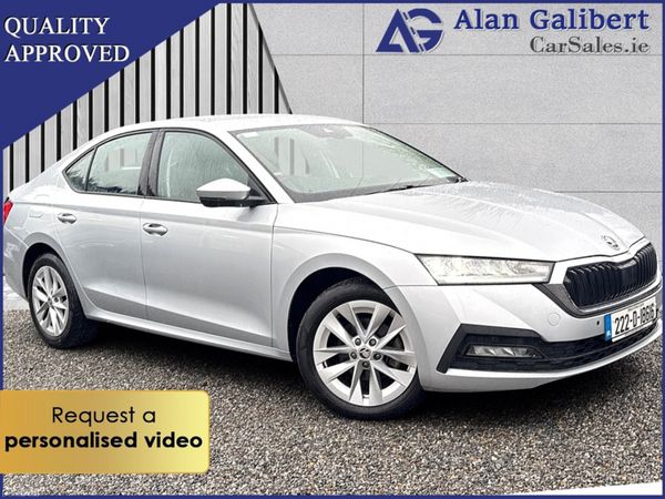 Skoda Octavia Hatchback, Diesel, 2022, Grey