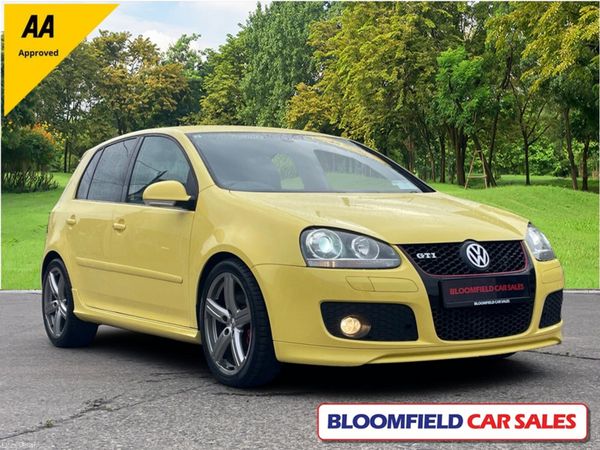Volkswagen Golf Hatchback, Petrol, 2009, Yellow
