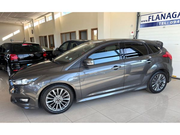 Ford Focus Hatchback, Diesel, 2018, Grey