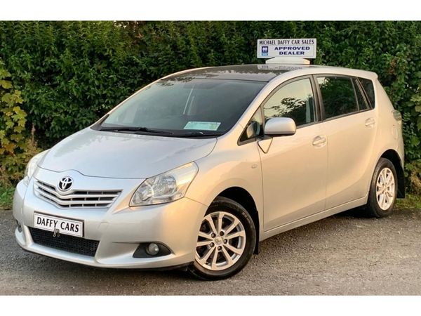Toyota Verso MPV, Diesel, 2011, Silver