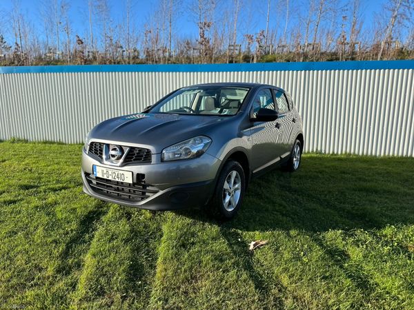 Nissan Qashqai Hatchback, Diesel, 2011, Grey