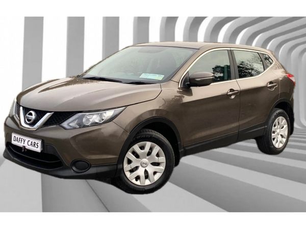 Nissan Qashqai MPV, Diesel, 2014, Brown